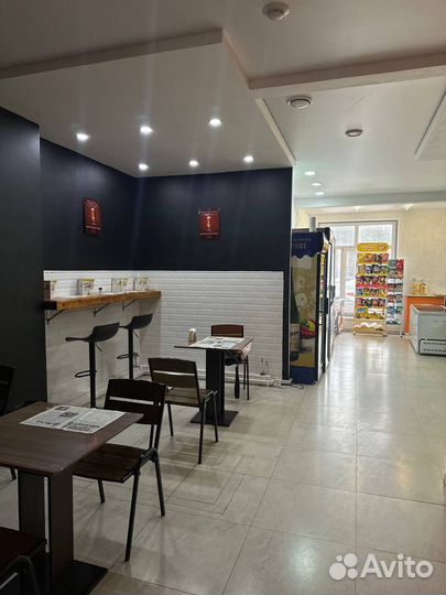 Два магазина разливных напитков / пивной магазин