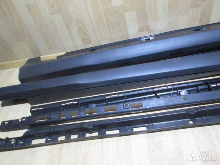 Комплект порогов левый правый Mercedes Benz W292