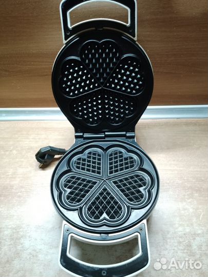 Электрическая вафельница