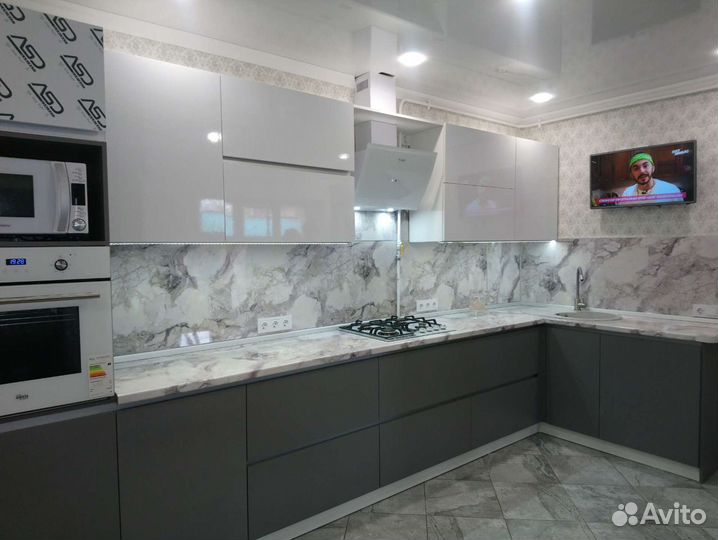 Кухня пластик