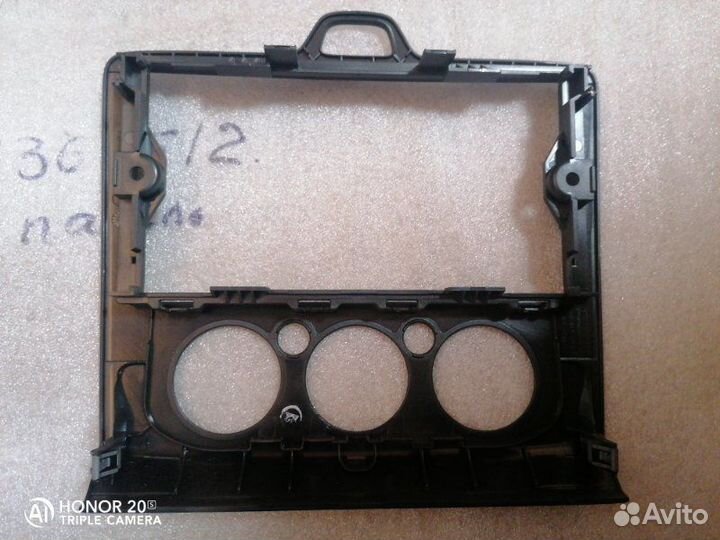 Рамка магнитолы Ford Focus 3 2008-2011