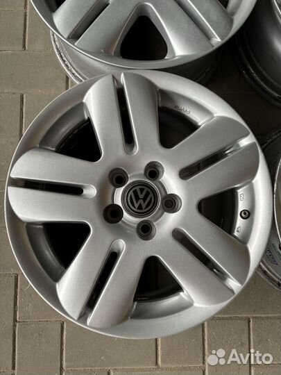 Литые диски R15/5/100 VW Гольф4