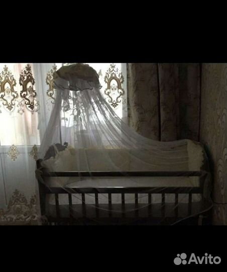 Кровать с балдахином