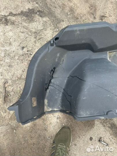 Обшивка багажника левая Mitsubishi Asx