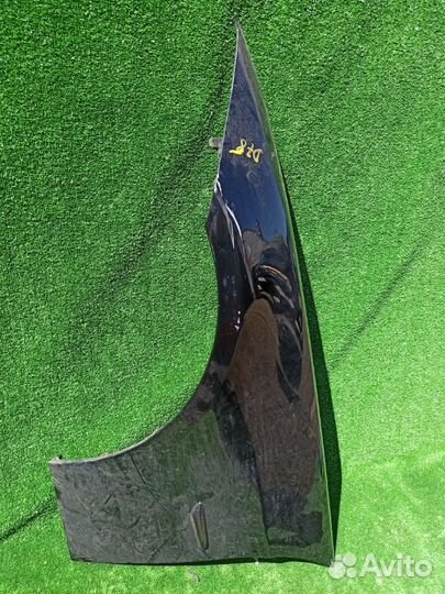 Крыло переднее левое Bmw E90