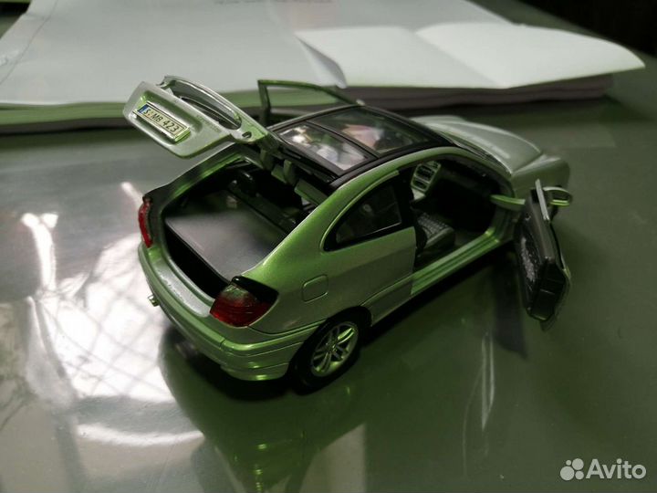 Mercedes C-class coupe 1/24 Welly