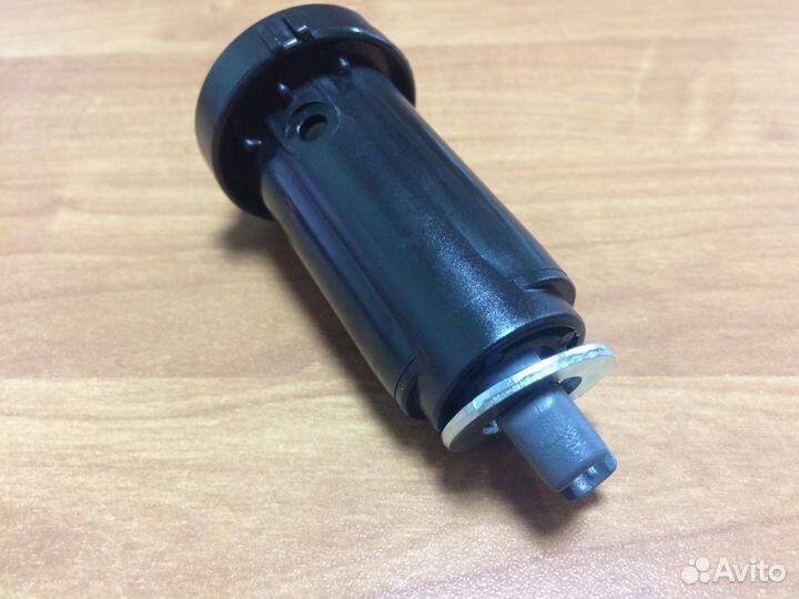 Крепления колеса Peg-Perego Pliko