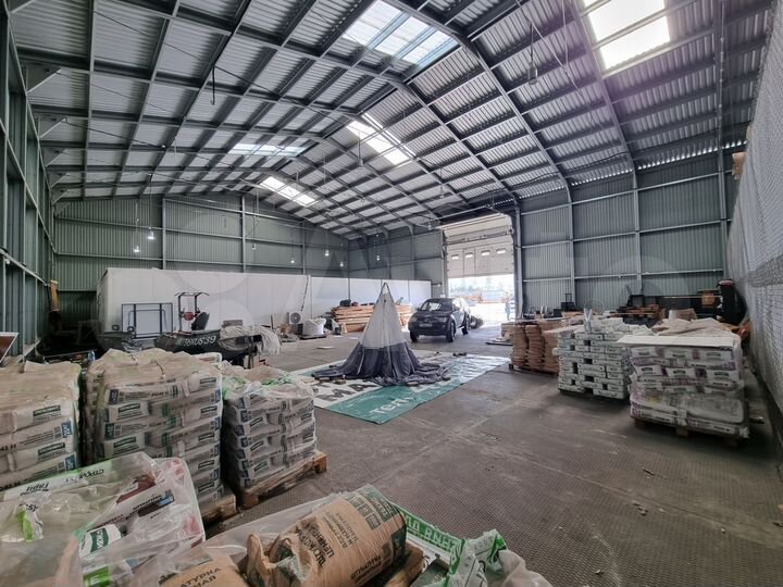 Склад, 554 м²