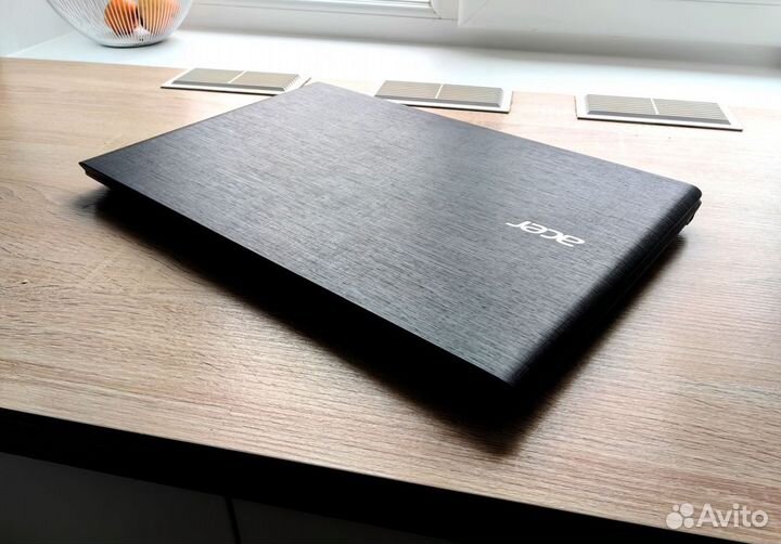 Игровой ноутбук Acer (17 дюймов)