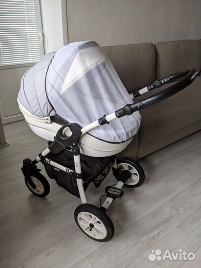 Коляска 3 в 1 Mikado