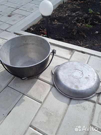 Казан чугунный