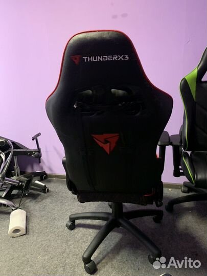 Игровое кресло thunderx3