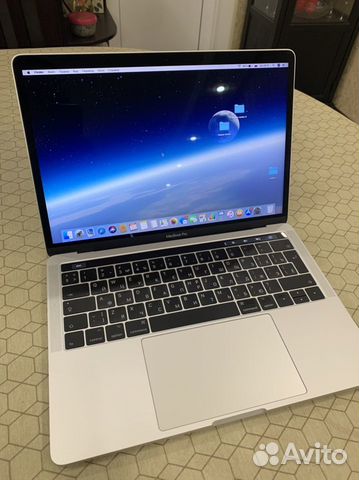 Apple MacBook Pro 13 2017 touch bar