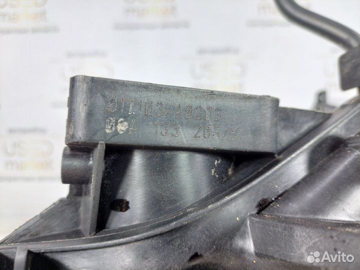 Коллектор впускной Volkswagen Golf 4 1.6 AKL 2000