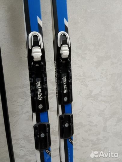 Беговые лыжи комплект