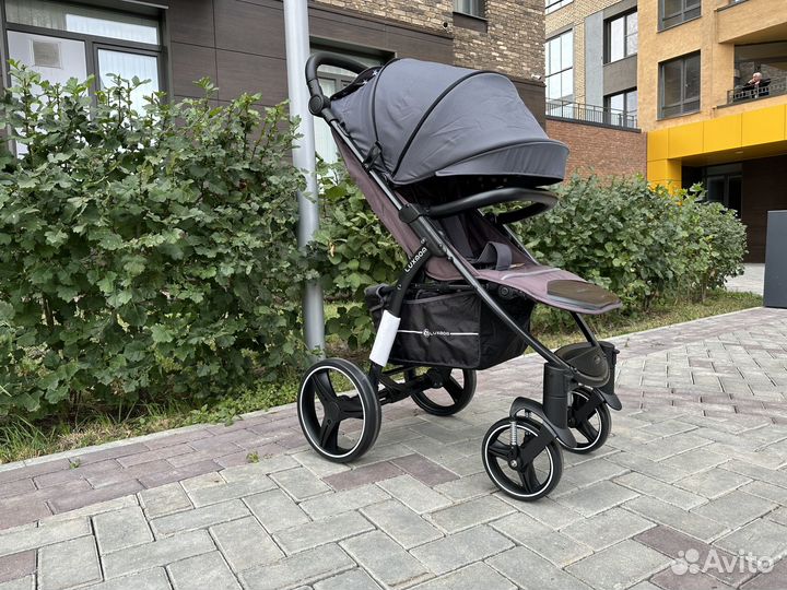 Новинка прогулочная коляска luxmom G30 осень/зима