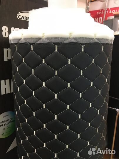 Экокожа черная стеганая, бежевая строчка 1 метр