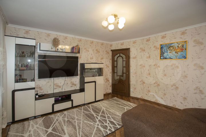 2-к. квартира, 48,9 м², 1/3 эт.