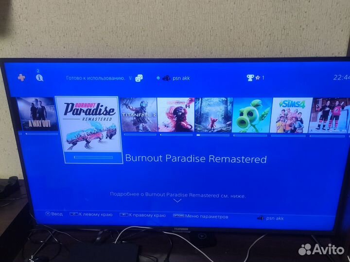 Sony PS4, 2 геймпада 50 игр