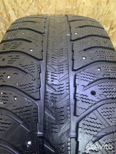 Bridgestone Ice Cruiser 7000 235/55 R18 104T