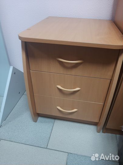 Тумбочка офисная бу