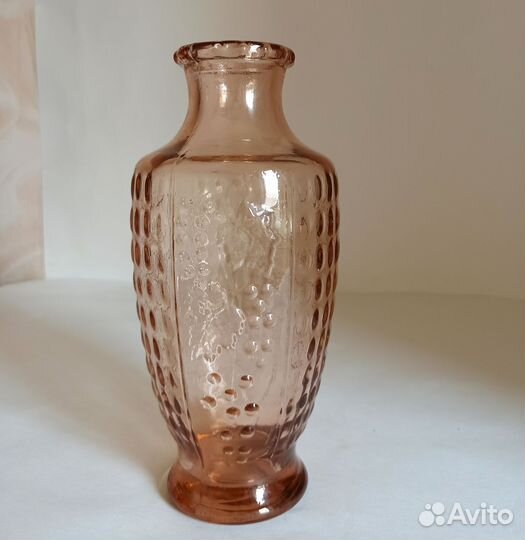 Ваза розовое стекло 