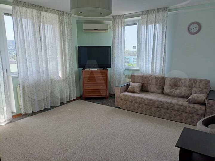 1-к. квартира, 42 м², 8/9 эт.