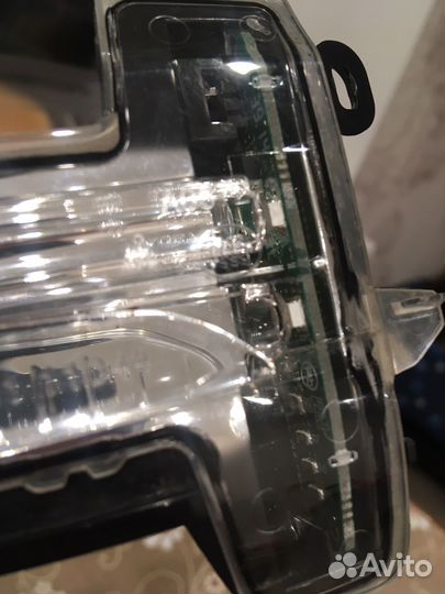 Повторитель поворота в зеркало Volvo XC60