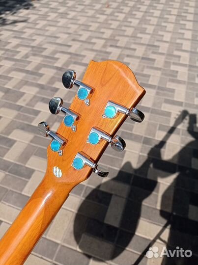 Акустическая гитара Elitaro