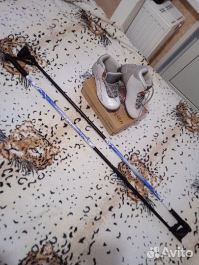 Лыжные ботинки