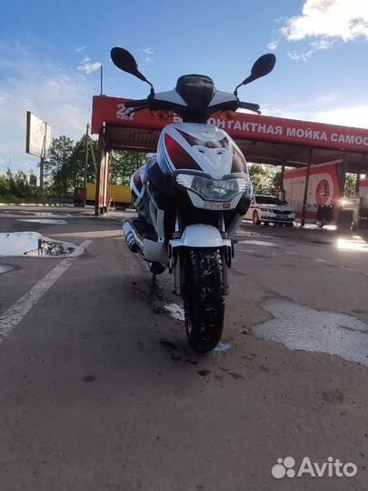 Скутер Omaks RY8 50