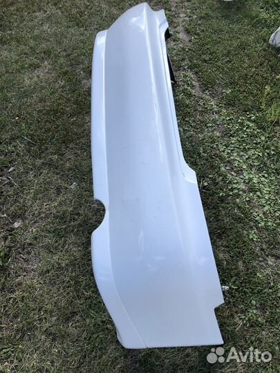 Бампер задний на toyota altezza GXE10.SXE10