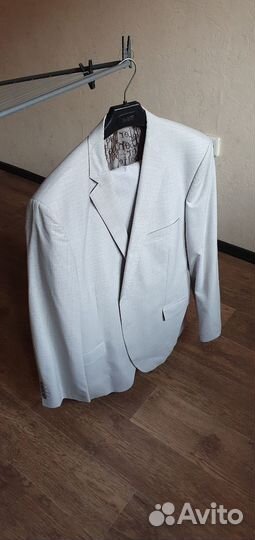 Костюм absolutely