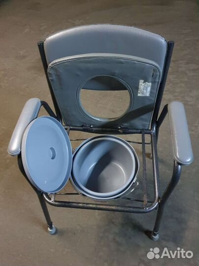 Стул санитарный