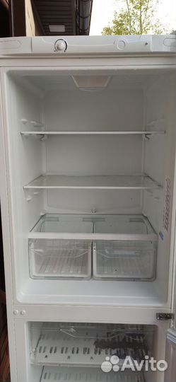 Холодильник indesit