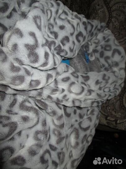 Халат р. 44(S) новый