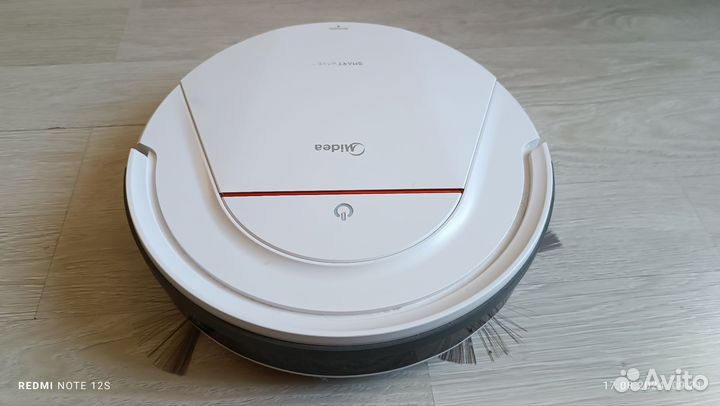 Робот пылесос midea vcr03w