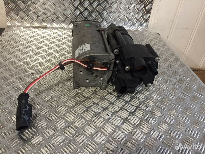 Компрессор пневмоподвески BMW X5 F15