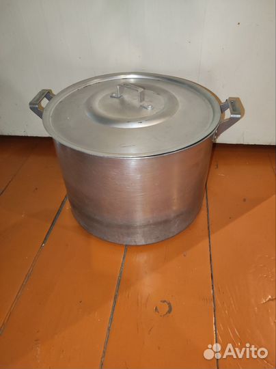 Кастрюля алюминиевая