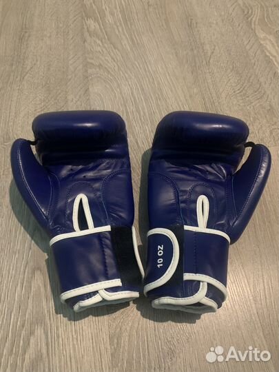 Боксерские перчатки 10 oz green hill