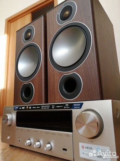 Полочная акустика Monitor Audio Bronze 2 Walnut