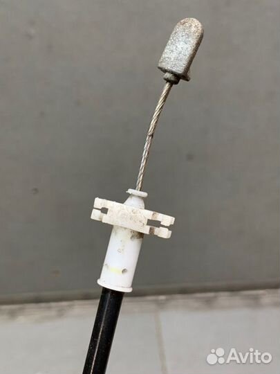 Трос открывания двери передний левый Ford Focus 2