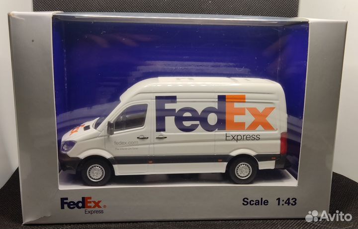 Модель автомобиля Mercedes sprinter 1/43