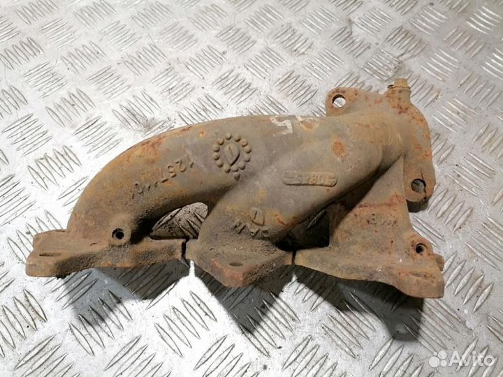 Коллектор выпускной правый Cadilac Sts 2005-2011