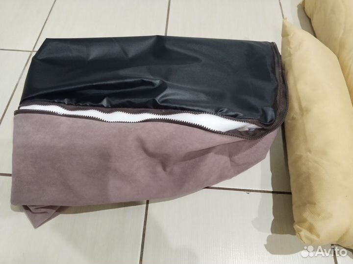 Лежанка для собак и кошек