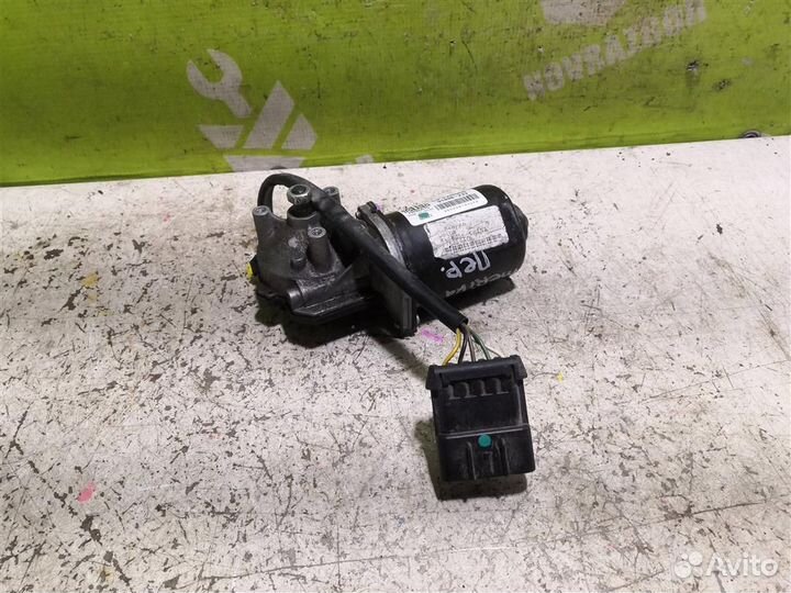 Моторчик стеклоочистителя передний Опель Мерива