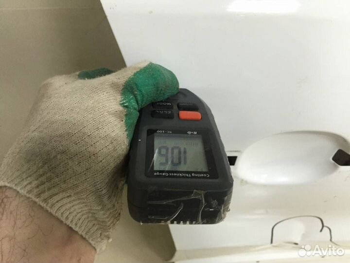 Б/У Дверь передняя правая 5N0831312C, 5N0831056