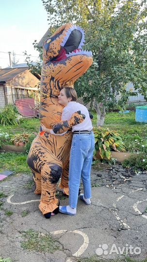Надувной костюм динозавр T-rex