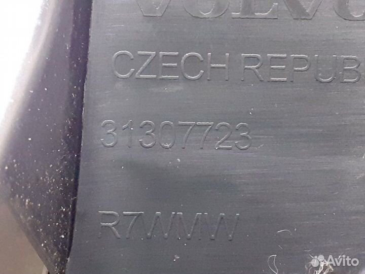 Накладка замка багажника Volvo Xc60 хс60 2.0T