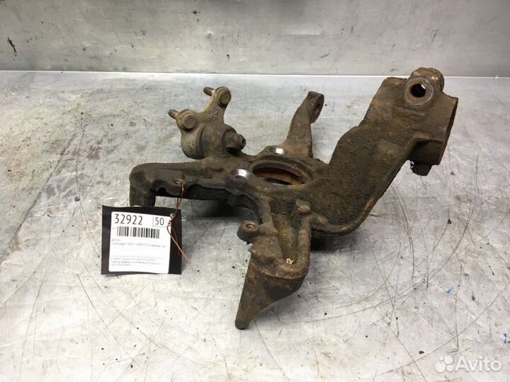 Кулак поворотный передний левый Volkswagen Golf Vi